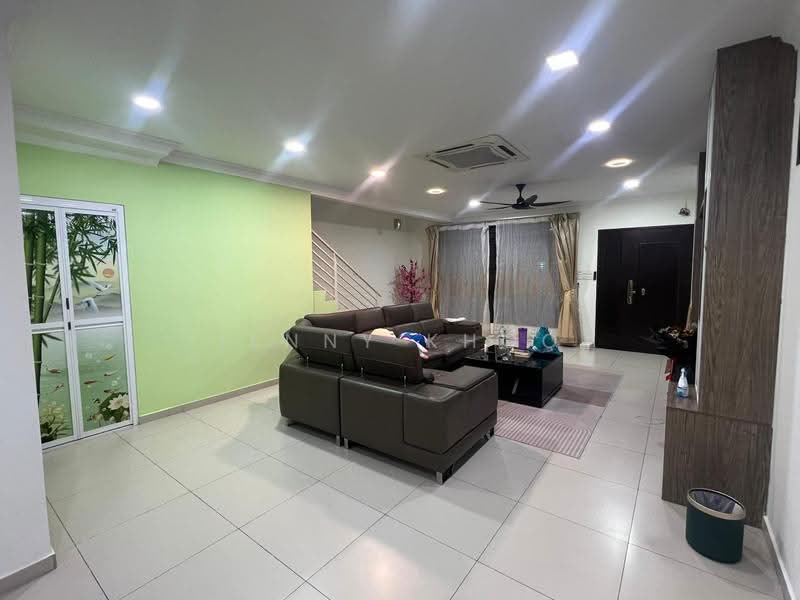 Rumah Teres 2-Tingkat untuk Dijual di Bandar Tasik Puteri (Rawang) - Jenny Khoo - Living Room - PropertyGuru.com.my