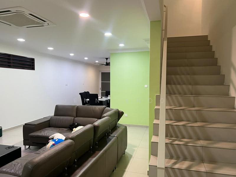 Rumah Teres 2-Tingkat untuk Dijual di Bandar Tasik Puteri (Rawang) - Jenny Khoo - Living Room - PropertyGuru.com.my