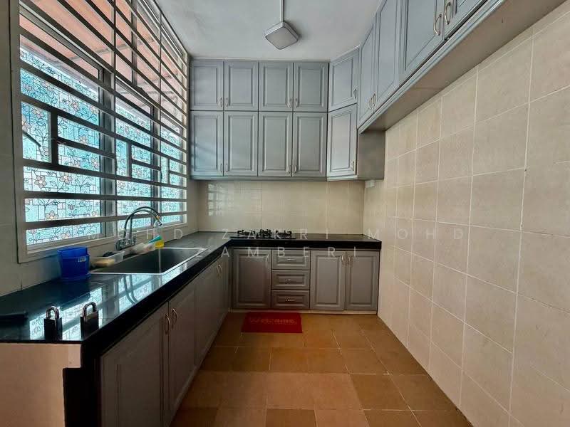 Rumah Teres 2-Tingkat untuk Dijual di Kajang (Selangor) - Mohd Zakri Mohd Zamberi - Kitchen - PropertyGuru.com.my