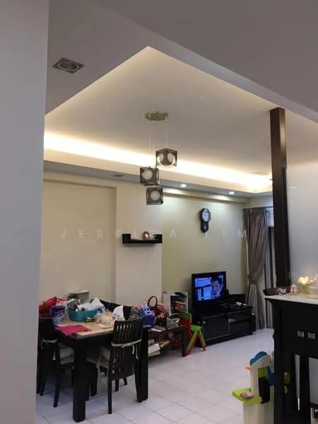 Kondominium untuk Disewa di Plaza Menjalara - Jessica Lim - Living Room - PropertyGuru.com.my
