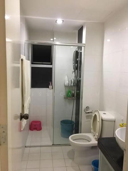 Kondominium untuk Disewa di Plaza Menjalara - Jessica Lim - Bathroom - PropertyGuru.com.my