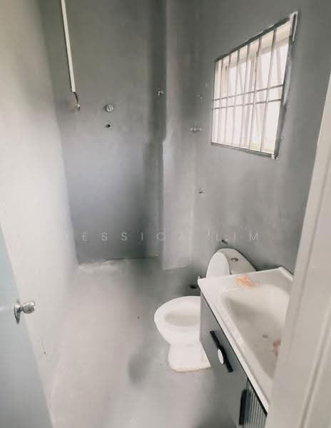 Rumah Teres 2-Tingkat untuk Disewa di Saujana Damansara (Damansara Damai) - Jessica Lim - Bathroom - PropertyGuru.com.my