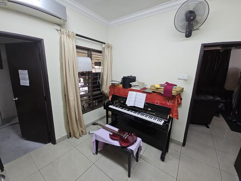 Rumah Teres 2.5-Tingkat untuk Dijual di Puchong (Selangor) - Shanice Low - PropertyGuru.com.my