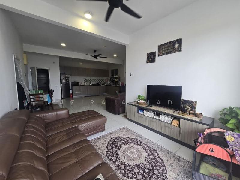Kondominium untuk Dijual di Residensi Adelia - Azira Ahmad - Living Room - PropertyGuru.com.my