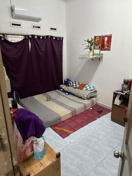 Rumah Teres untuk Dijual di Taman Kok Doh (Batu) - Jason Liew - Bedroom - PropertyGuru.com.my