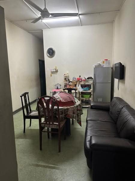 Rumah Teres untuk Dijual di Taman Kok Doh (Batu) - Jason Liew - Living Room - PropertyGuru.com.my