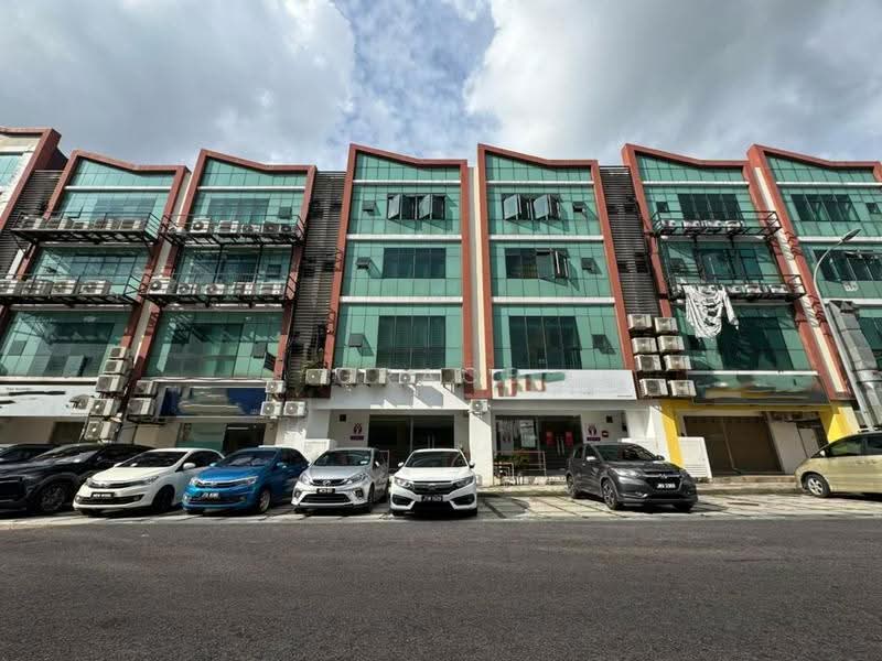 Shop for Rent in Taman Molek (Johor Bahru) - Grace Chiew - Exterior - PropertyGuru.com.my