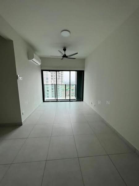 Service Residence for Rent at Majestic Maxim - Haley Chern - Living Room - PropertyGuru.com.my