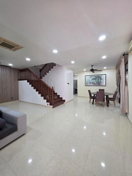 Rumah Berkembar untuk Dijual di Taman Perling (Perling) - Sharon Ng - Living Room - PropertyGuru.com.my