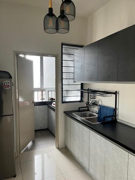 Kondominium untuk Disewa di The Haute Gurney - JJ Lim - Kitchen - PropertyGuru.com.my