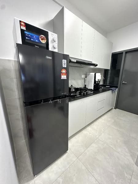 Kediaman Servis untuk Dijual di ASTON ACACIA - Jane Ng - Kitchen - PropertyGuru.com.my