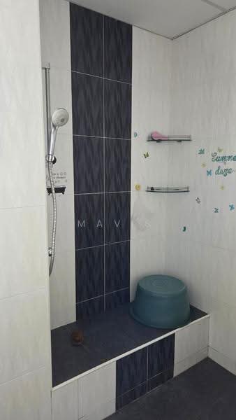 Pangsapuri untuk Disewa di Bangunan Anson (Anson Apartment) - Mavis Lim - Bathroom - PropertyGuru.com.my