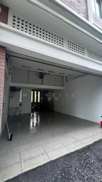 Semi-Detached House for Rent in Taman Segambut (Jalan Kuching) - Michelle Yun - Car Park - PropertyGuru.com.my