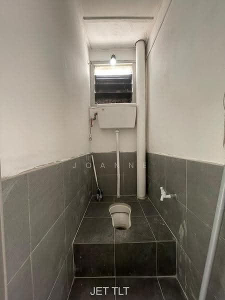 Rumah Teres 1-Tingkat untuk Dijual di Taman Pendamar Indah 2 (Klang) - Joanne Lim - Bathroom - PropertyGuru.com.my