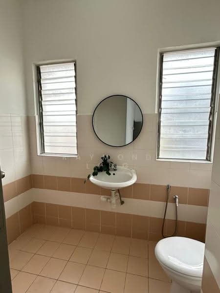 Kondominium untuk Disewa di Residensi Laguna (Sunway Belvedere) - Raymond Ling - Bathroom - PropertyGuru.com.my