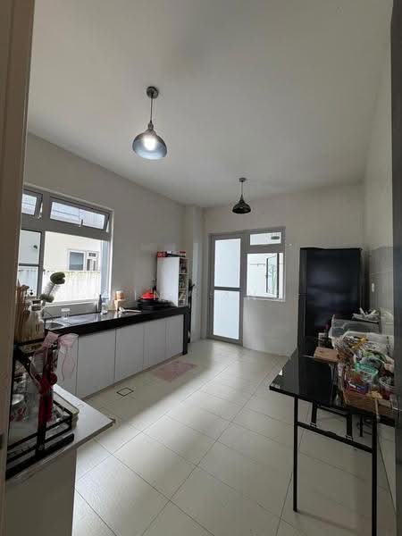 Cluster House for Rent in Taman Ekoflora (Johor Bahru) - Vinz Ang - Kitchen - PropertyGuru.com.my