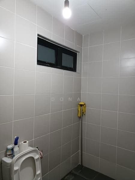 Service Residence for Sale at Meridin Suites @ The Meridin - Dona - Bathroom - PropertyGuru.com.my