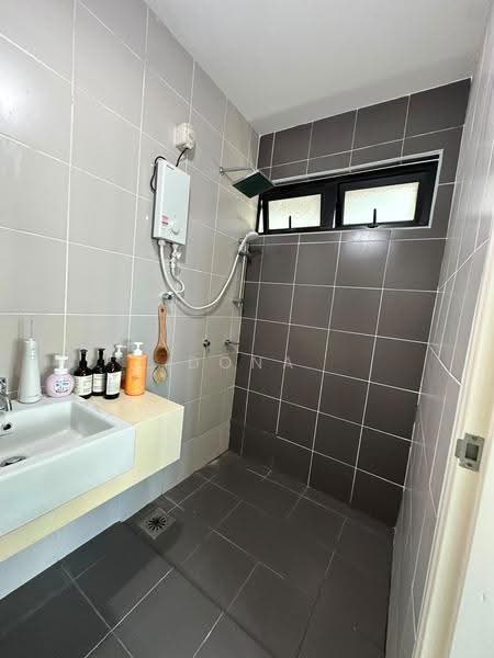 Service Residence for Sale at Meridin Suites @ The Meridin - Dona - Bathroom - PropertyGuru.com.my