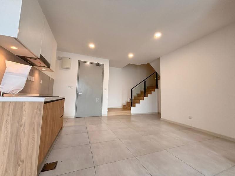 Service Residence for Sale at The Pano - Ryan Tan - Kitchen - PropertyGuru.com.my