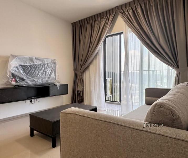 Kediaman Servis untuk Disewa di Hana @ Eco Ardence - Chi Hau - Living Room - PropertyGuru.com.my