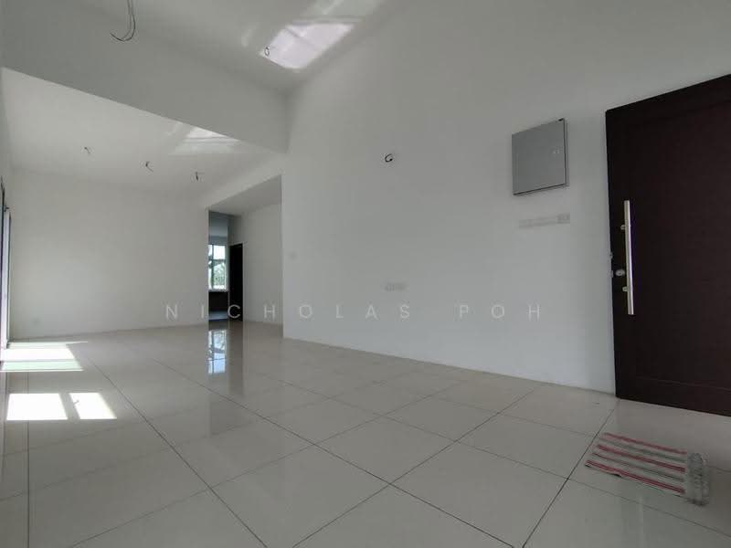 Rumah Berkembar untuk Dijual di Ipoh (Perak) - Nicholas Poh - Entrance - PropertyGuru.com.my