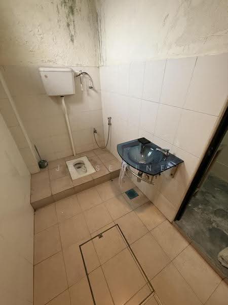 Shop / Office for Sale in Taman Ungku Tun Aminah (Skudai) - Jesserine Neo - Bathroom - PropertyGuru.com.my