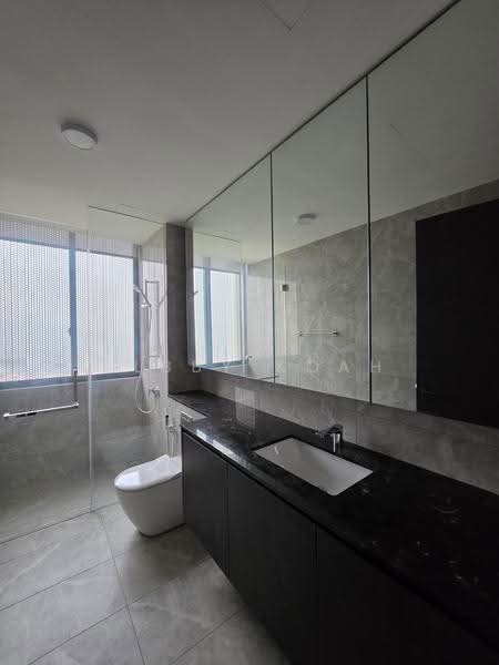 Kondominium untuk Dijual di Park Regent @Desa Park City - Albby Koah - Bathroom - PropertyGuru.com.my