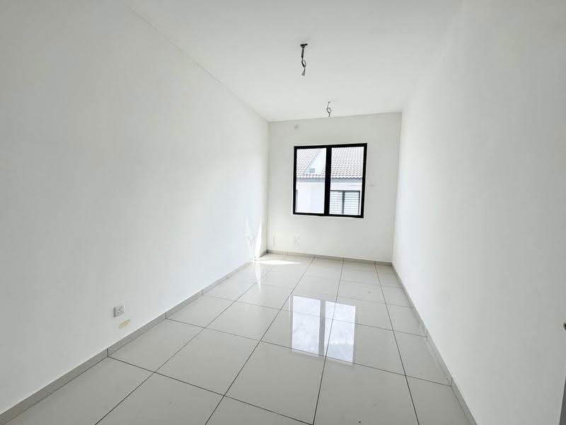 Rumah Teres 2-Tingkat untuk Dijual di Austin Crest (Johor Bahru) - Yik Tat - PropertyGuru.com.my