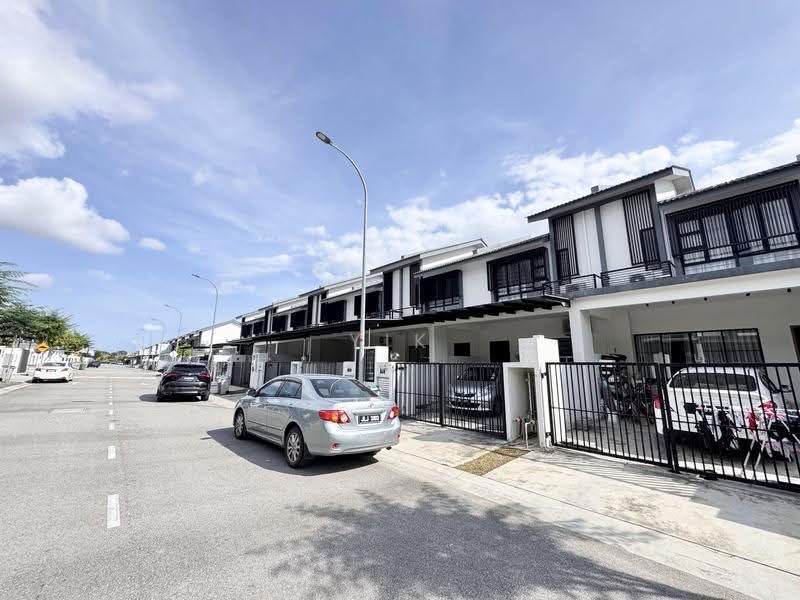 Rumah Teres 2-Tingkat untuk Dijual di Austin Crest (Johor Bahru) - Yik Tat - PropertyGuru.com.my