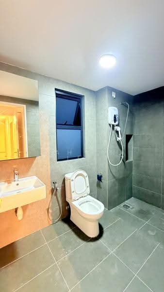 Condominium for Rent at D'Terra Residences - Kah Hin Lee - Bathroom - PropertyGuru.com.my