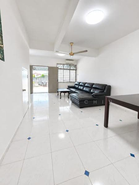 2-storey Terraced House for Rent in Taman Merdeka (Batu Berendam) - Min Yee Chin - Living Room - PropertyGuru.com.my