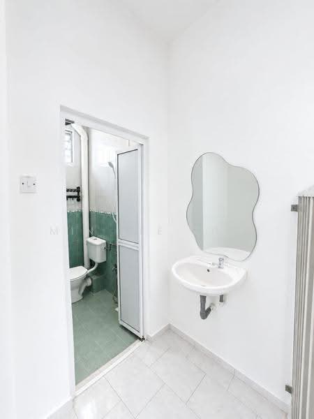 2-storey Terraced House for Rent in Taman Merdeka (Batu Berendam) - Min Yee Chin - Bathroom - PropertyGuru.com.my
