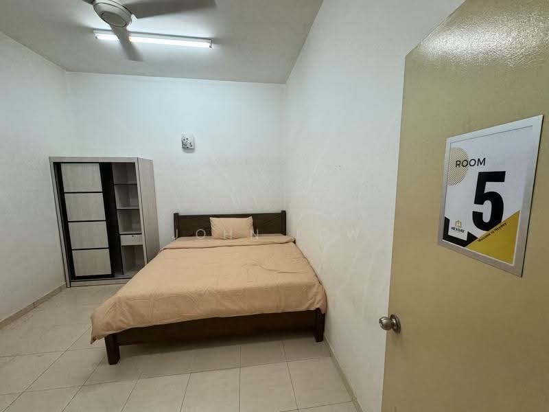 Condominium for Rent at Taman Sri Pulai Perdana - John Low - Bedroom - PropertyGuru.com.my