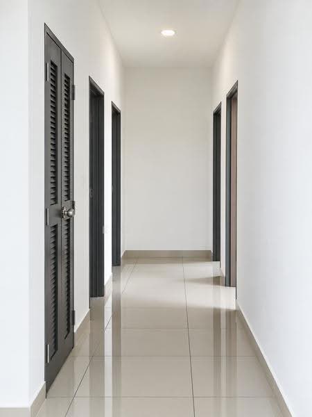 Kondominium untuk Disewa di The Henge - Kok KH - Corridor - PropertyGuru.com.my