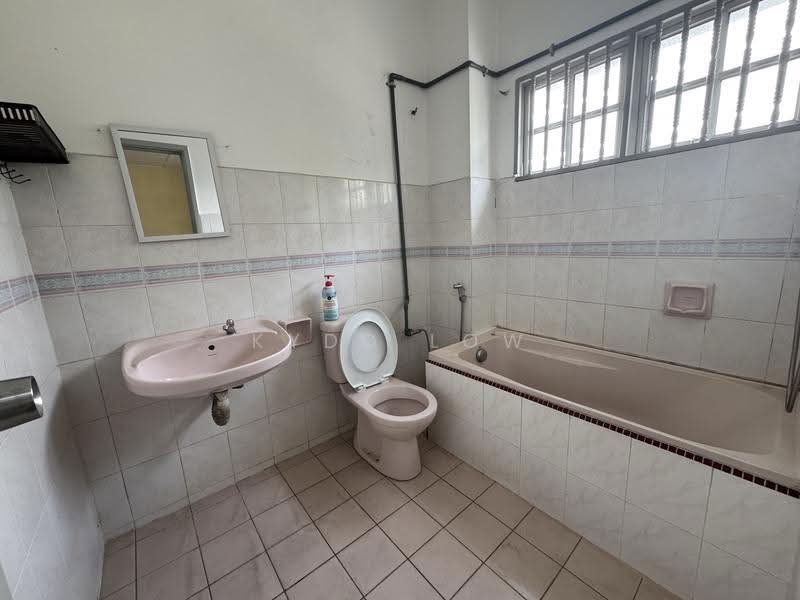 2-storey Terraced House for Sale in Bandar Bukit Puchong (Puchong) - Kydd Low - Bathroom - PropertyGuru.com.my