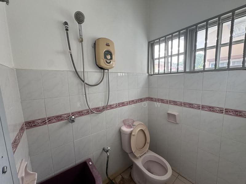2-storey Terraced House for Sale in Bandar Bukit Puchong (Puchong) - Kydd Low - Bathroom - PropertyGuru.com.my