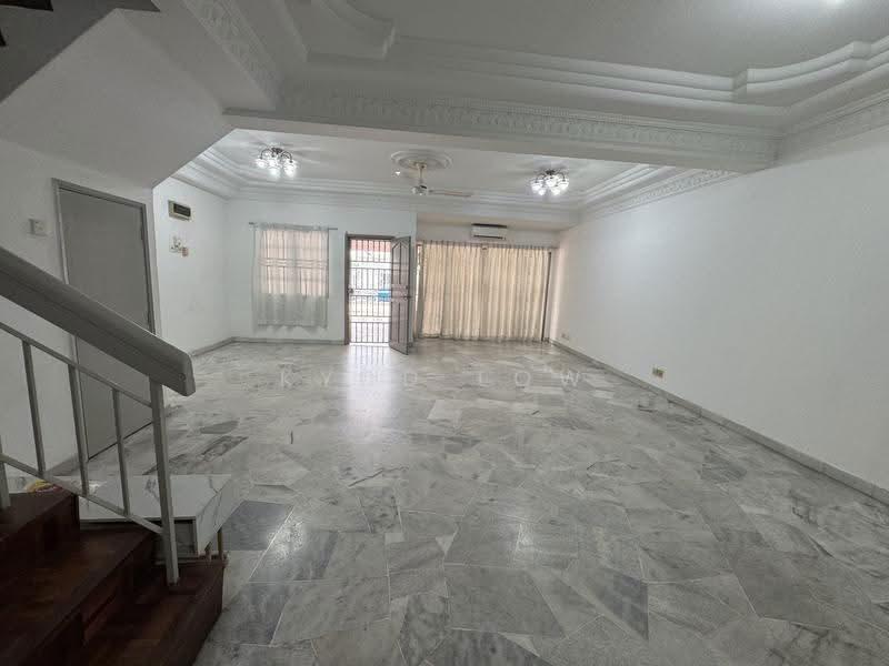 2-storey Terraced House for Sale in Bandar Bukit Puchong (Puchong) - Kydd Low - Living Room - PropertyGuru.com.my