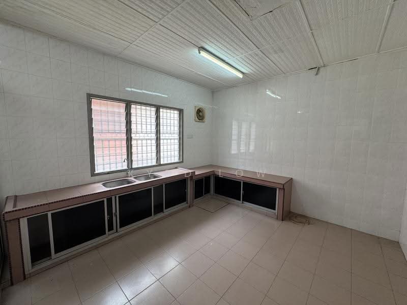 2-storey Terraced House for Sale in Bandar Bukit Puchong (Puchong) - Kydd Low - Kitchen - PropertyGuru.com.my