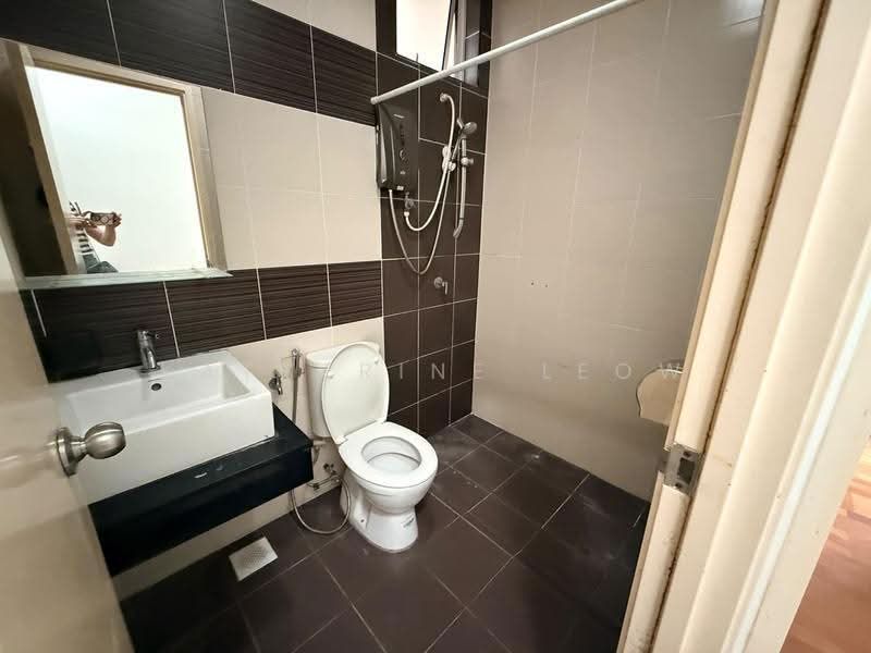 Pangsapuri untuk Disewa di Horizon Residence (Dwi Mutiara) - Katherine Leow - Bathroom - PropertyGuru.com.my