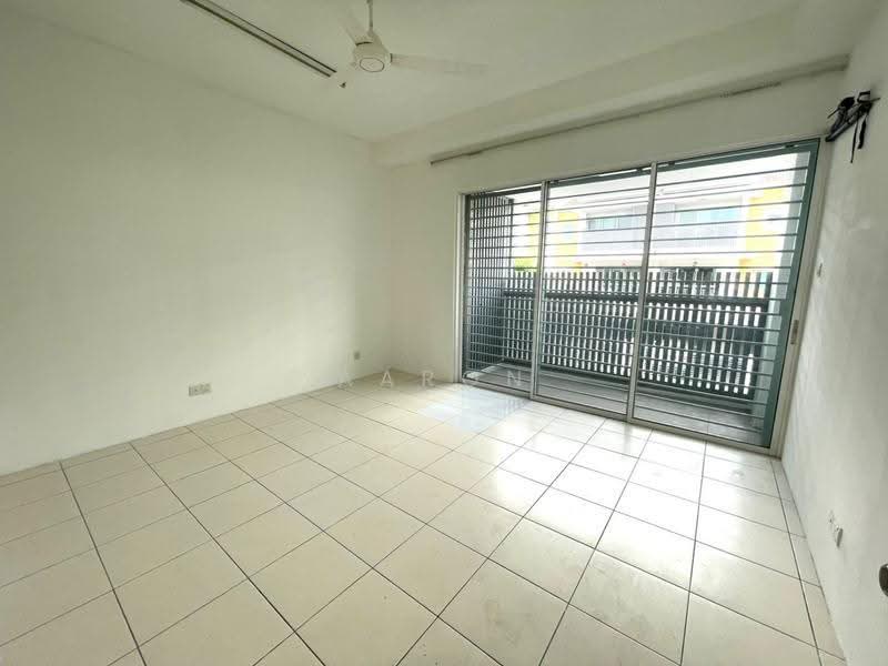 Rumah Teres 3-Tingkat untuk Dijual di Bandar Teknologi Kajang (Kajang) - Aaron Ong - Balcony - PropertyGuru.com.my