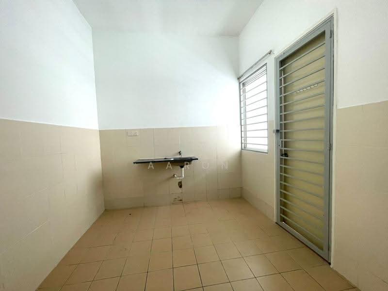 Rumah Teres 3-Tingkat untuk Dijual di Bandar Teknologi Kajang (Kajang) - Aaron Ong - Kitchen - PropertyGuru.com.my