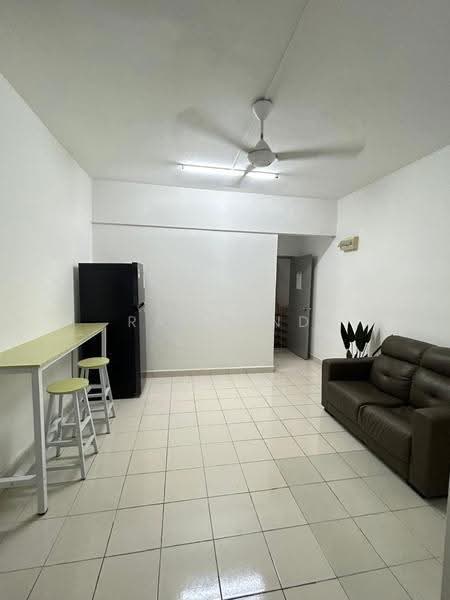 Condominium for Rent at Residensi Laguna (Sunway Belvedere) - Raymond Ling - Living Room - PropertyGuru.com.my