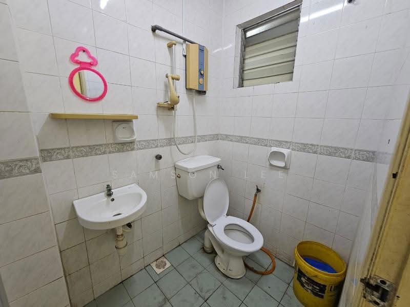 Rumah Teres 2-Tingkat untuk Dijual di Kota Kemuning (Shah Alam) - Samson Lee - Bathroom - PropertyGuru.com.my