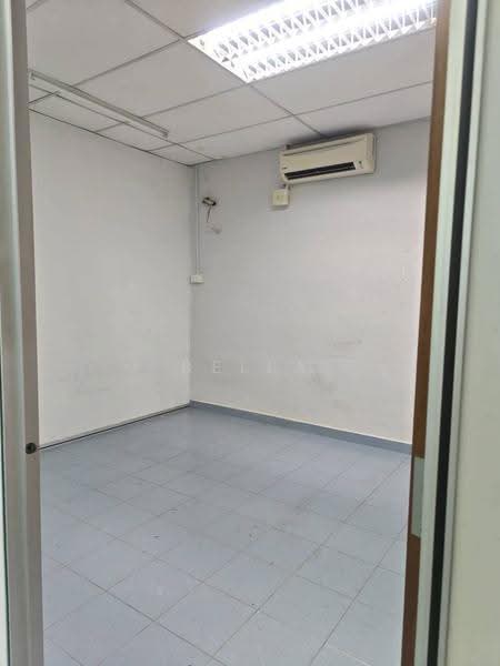 Shop / Office for Rent in Taman Perling (Perling) - Bella Goh - Interior - PropertyGuru.com.my