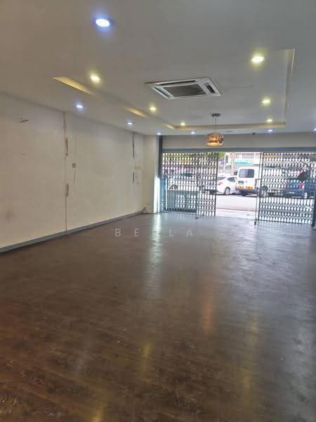 Shop / Office for Rent in Taman Perling (Perling) - Bella Goh - Interior - PropertyGuru.com.my