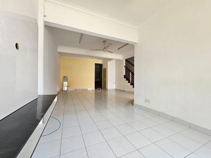 2-storey Terraced House for Rent in Kota Kemuning (Shah Alam) - Samson Lee - Living Room - PropertyGuru.com.my