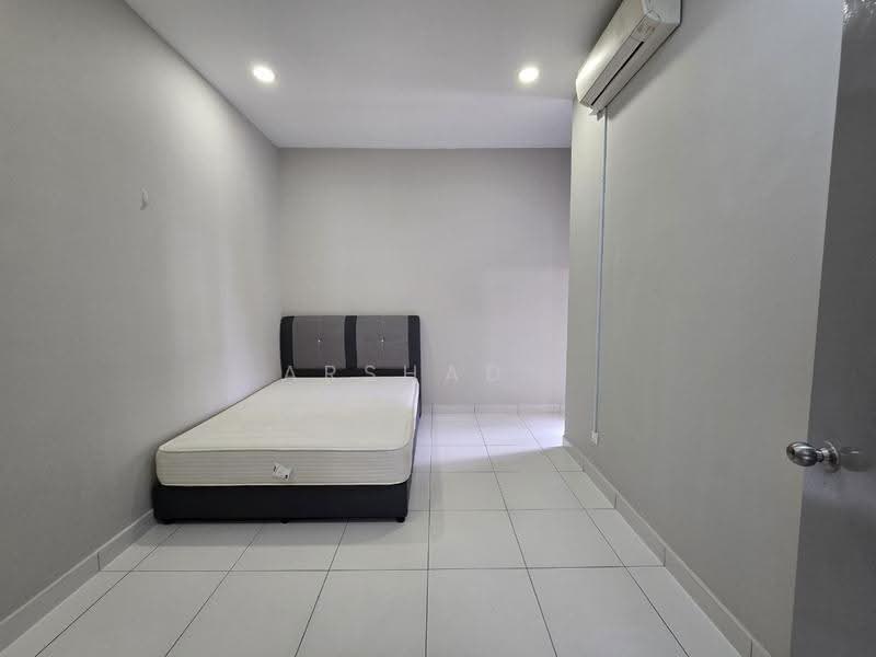 Rumah Kluster untuk Dijual di Setia Tropika (Johor Bahru) - Arshad . - Bedroom - PropertyGuru.com.my