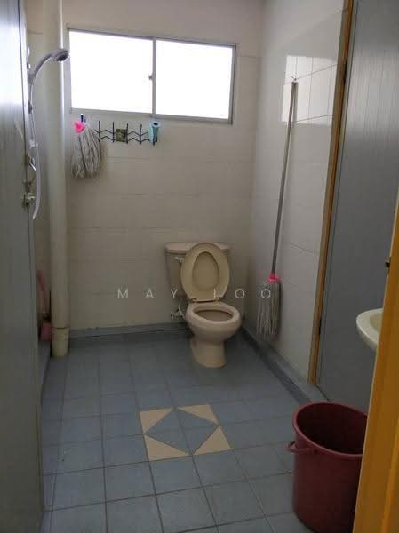 Apartment for Rent at Le Courts Desa Tambun - May Loo - Bathroom - PropertyGuru.com.my