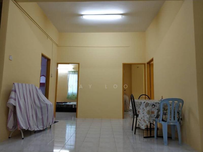 Apartment for Rent at Le Courts Desa Tambun - May Loo - Living Room - PropertyGuru.com.my