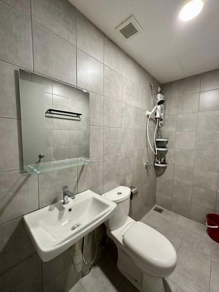 Kediaman Servis untuk Disewa di One Equine - Carmen Leng - Bathroom - PropertyGuru.com.my